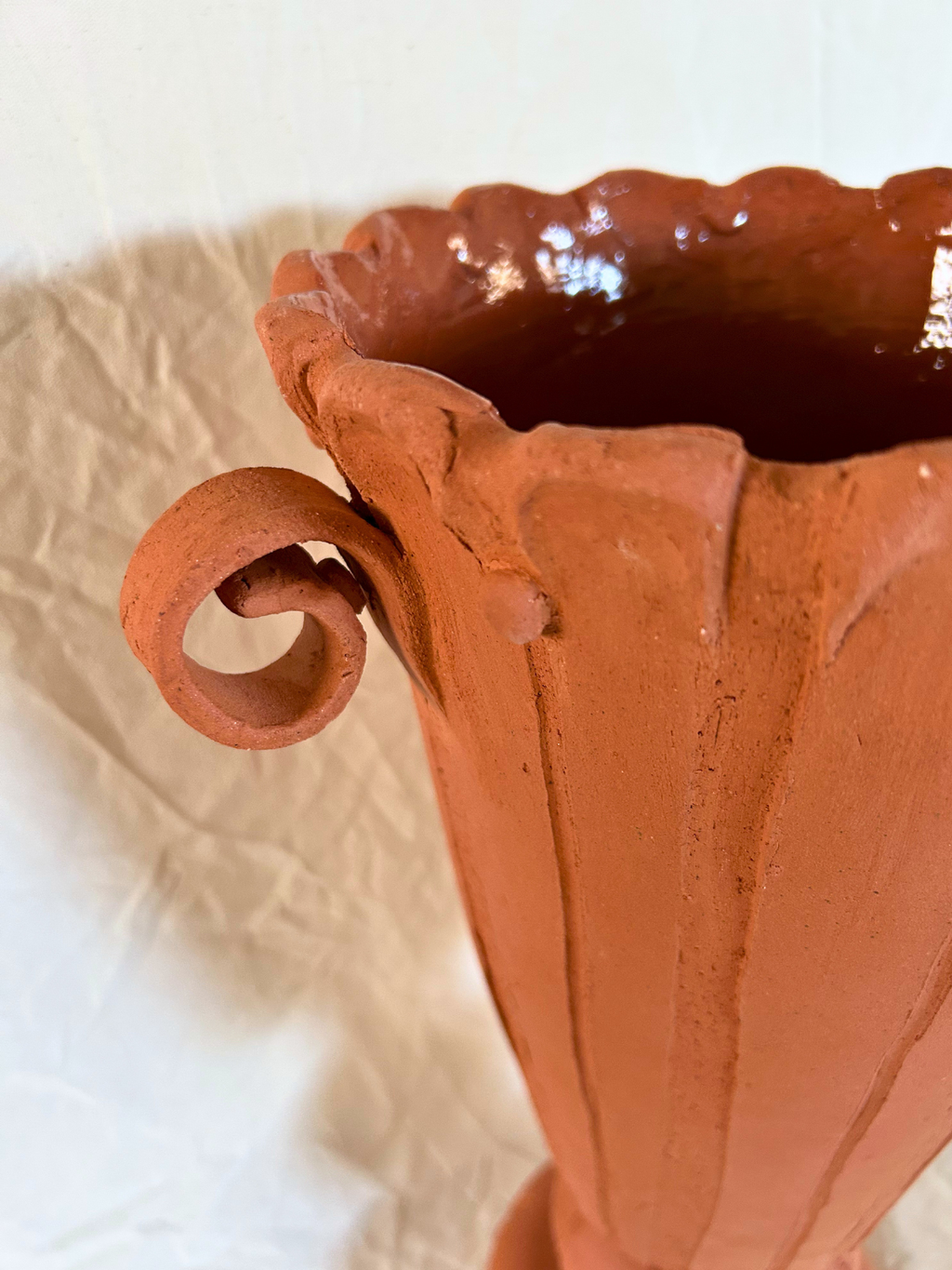 TRUMPET FLOWER VESSEL