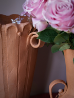 TRUMPET FLOWER VESSEL