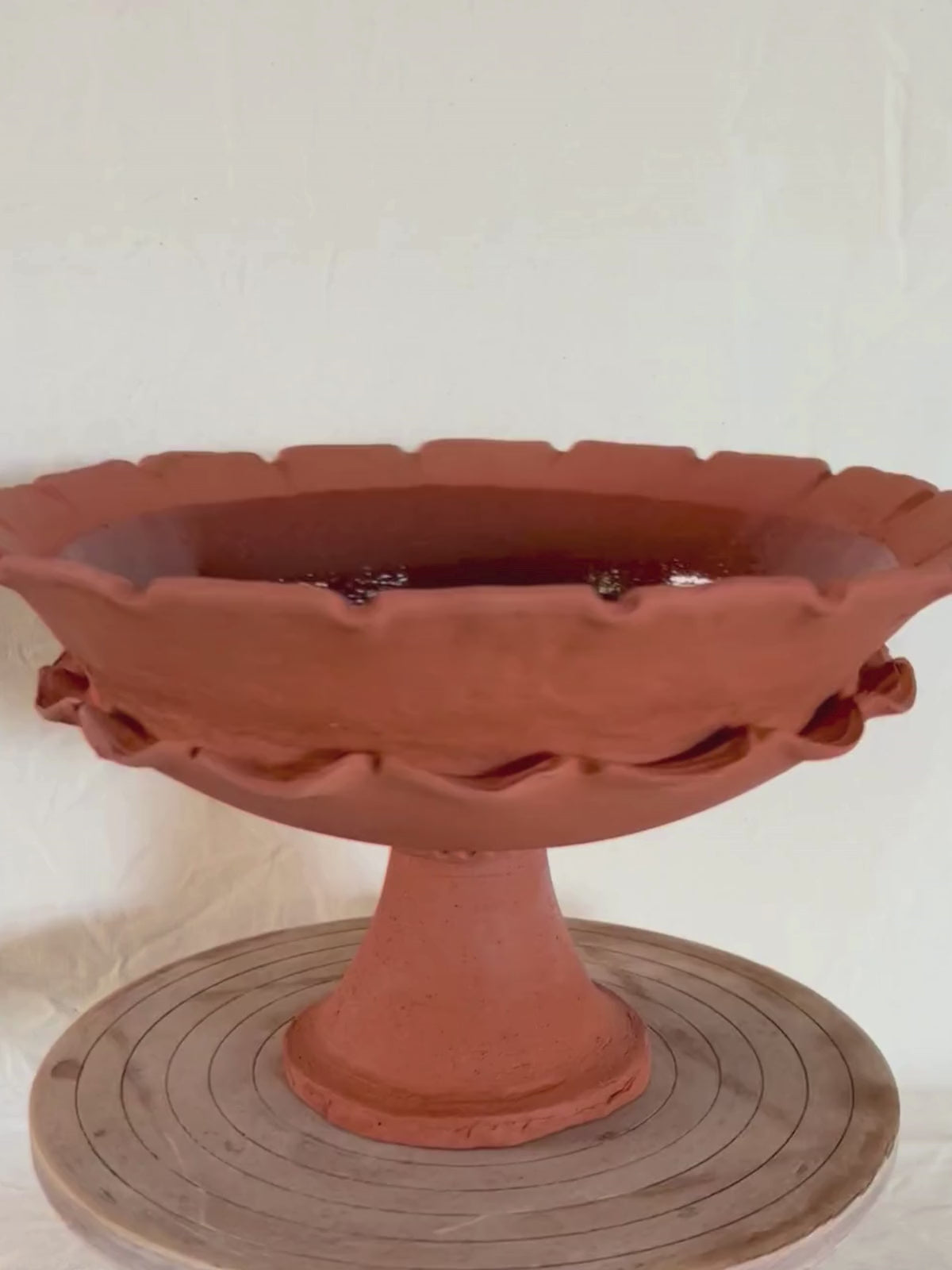 RUSTIC CONVOLUTED DOUBLE BOWL