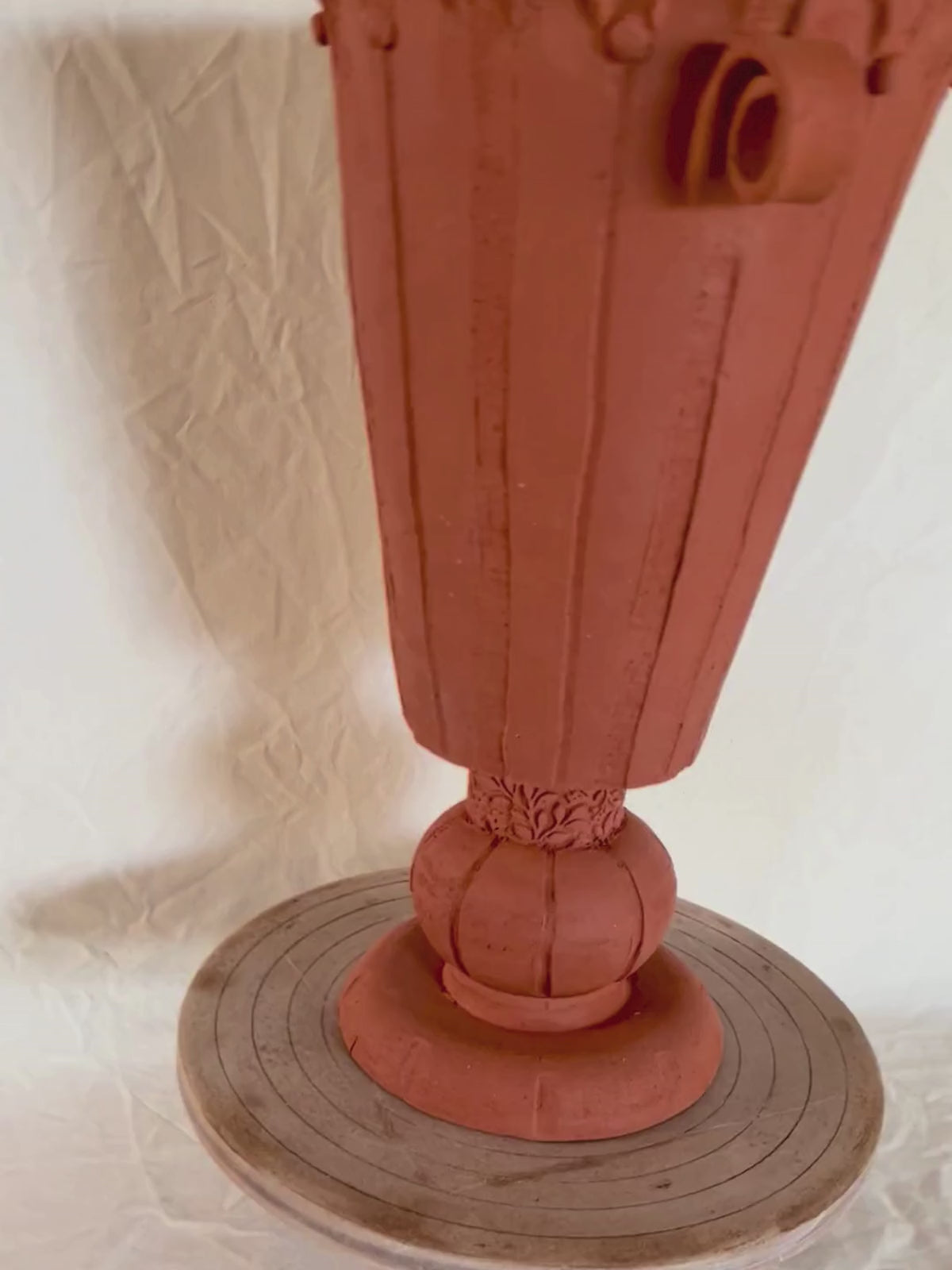 TRUMPET FLOWER VESSEL
